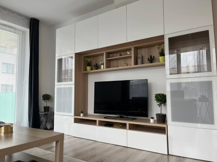 Diamond Apartments - 3 Bedroom, Luxurious Apartment In The Heart Of The City Budapesta Exterior foto