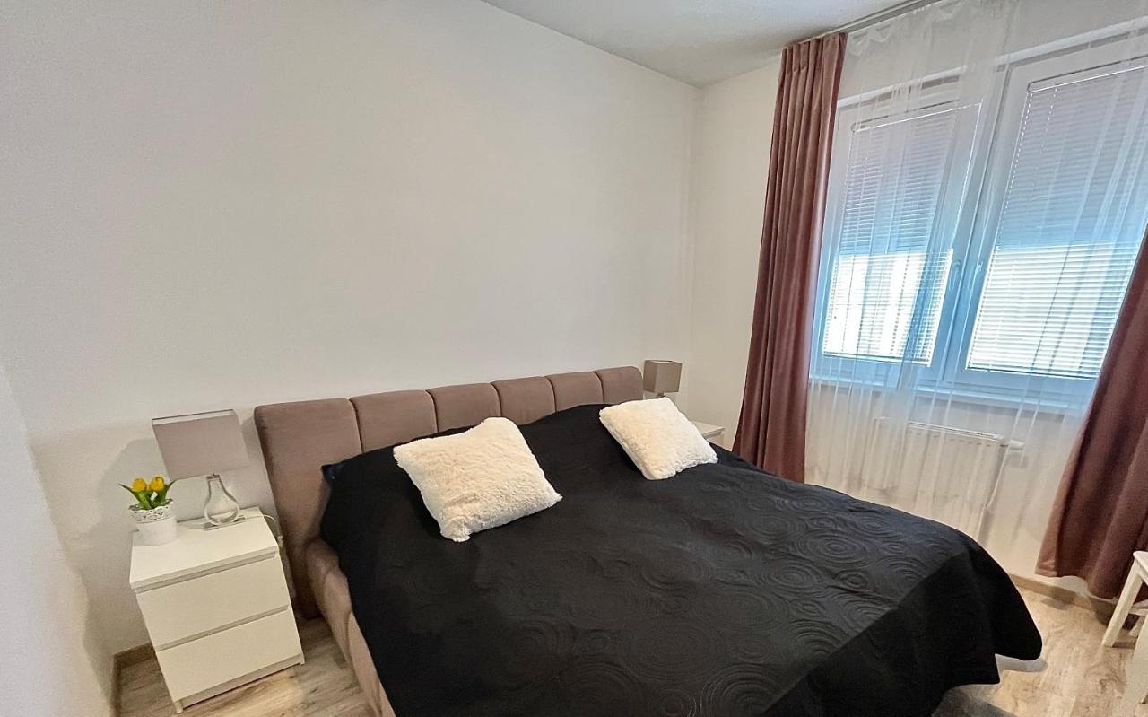 Diamond Apartments - 3 Bedroom, Luxurious Apartment In The Heart Of The City Budapesta Exterior foto